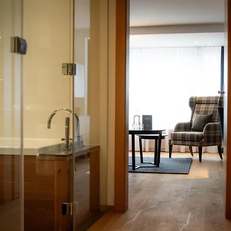 Walliserhof Grand-hotel & Relais & Chateaux Otel