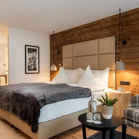 Otel Walliserhof Grand-hotel & Relais & Chateaux 5*