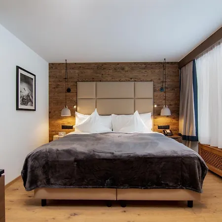 Walliserhof Grand-hotel & Relais & Chateaux 5* Saas Fee