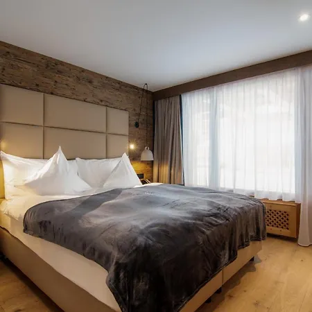 Walliserhof Grand-hotel & Relais & Chateaux ホテル サース フェー