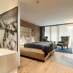 Walliserhof Grand-hotel & Relais & Chateaux Hotel 5*